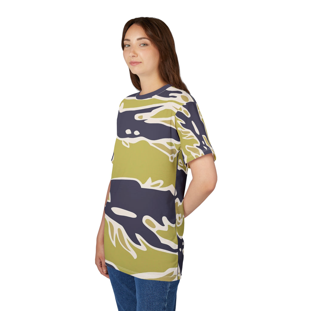 Contrast camo t-shirt